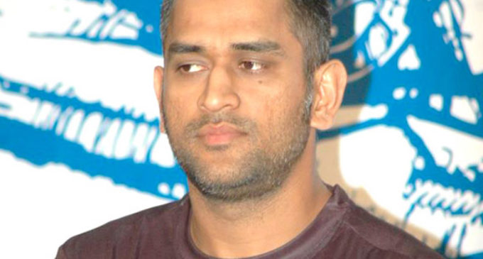 MS Dhoni’s Aadhar details leaked on Twitter, wife Sakshi complains to IT minister