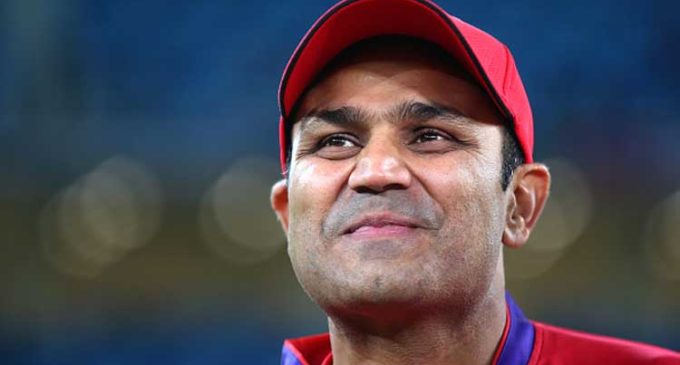 Gurmehar has right to express views, those threatening her with rape are lowest form of life: Virender Sehwag