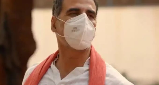 Akshay Kumar spreads awareness about going to work in new video shot during Covid-19 lockdown