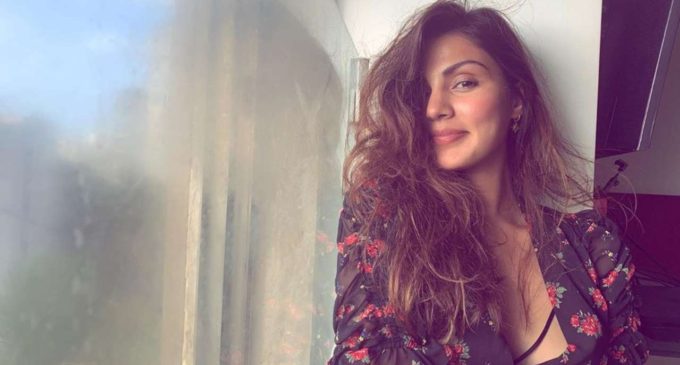 Rhea Chakraborty said ‘sorry babu’ when she saw Sushant Singh Rajput’s mortal remains at Cooper Hospital