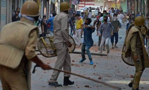 19 injured in Srinagar as police fires pellet guns to disperse Muharram procession