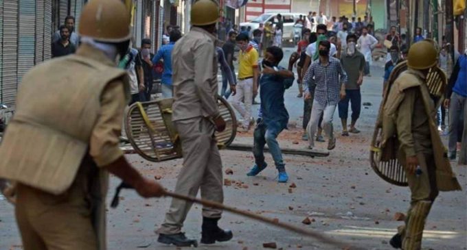 19 injured in Srinagar as police fires pellet guns to disperse Muharram procession