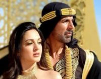 Laxmmi Bomb trailer: Akshay Kumar transforms into sari-clad ghost. Watch