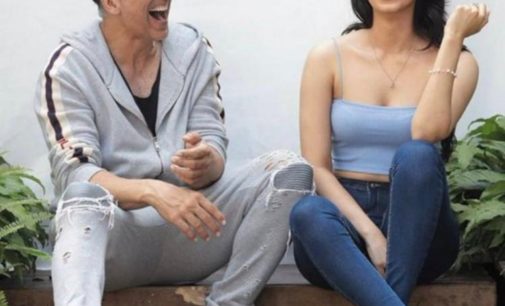 Akshay Kumar & Manushi Chhillar cannot stop smiling as they reunite to resume shoot for Prithviraj