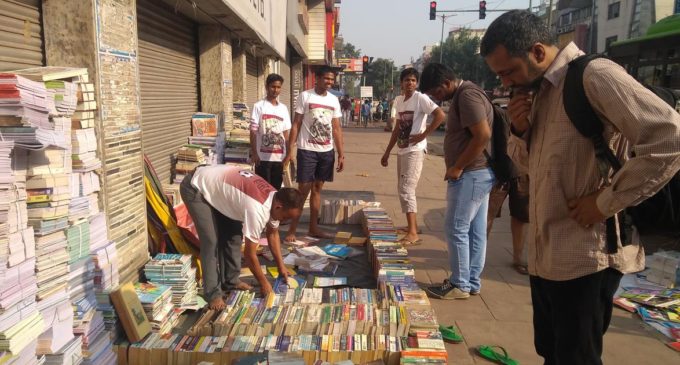 Delhi: Darya Ganj Sunday book market vendors return to footpath