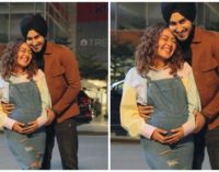 Neha Kakkar shows off pregnant belly in new pic with Rohanpreet Singh
